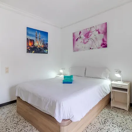 Flatguest Apartment *